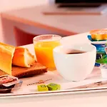 Hotel Premiere Classe 2*