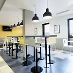 Premiere Classe Hotel 2*