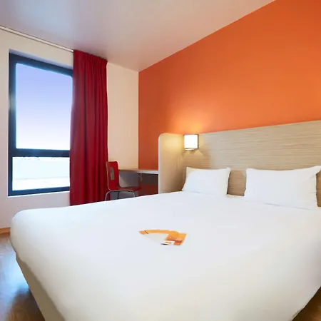 فندق بريمير كلاس ثيونفيل 2*