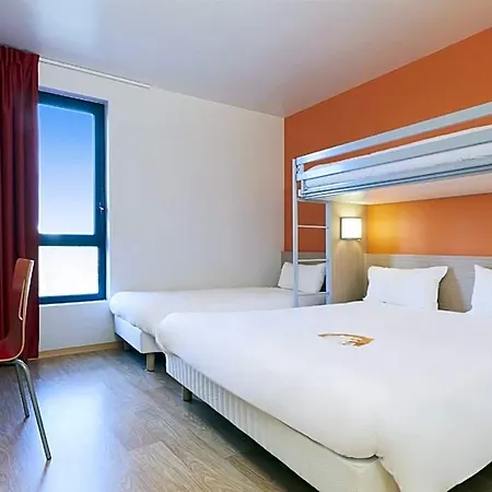 Premiere Classe Hotel 2*